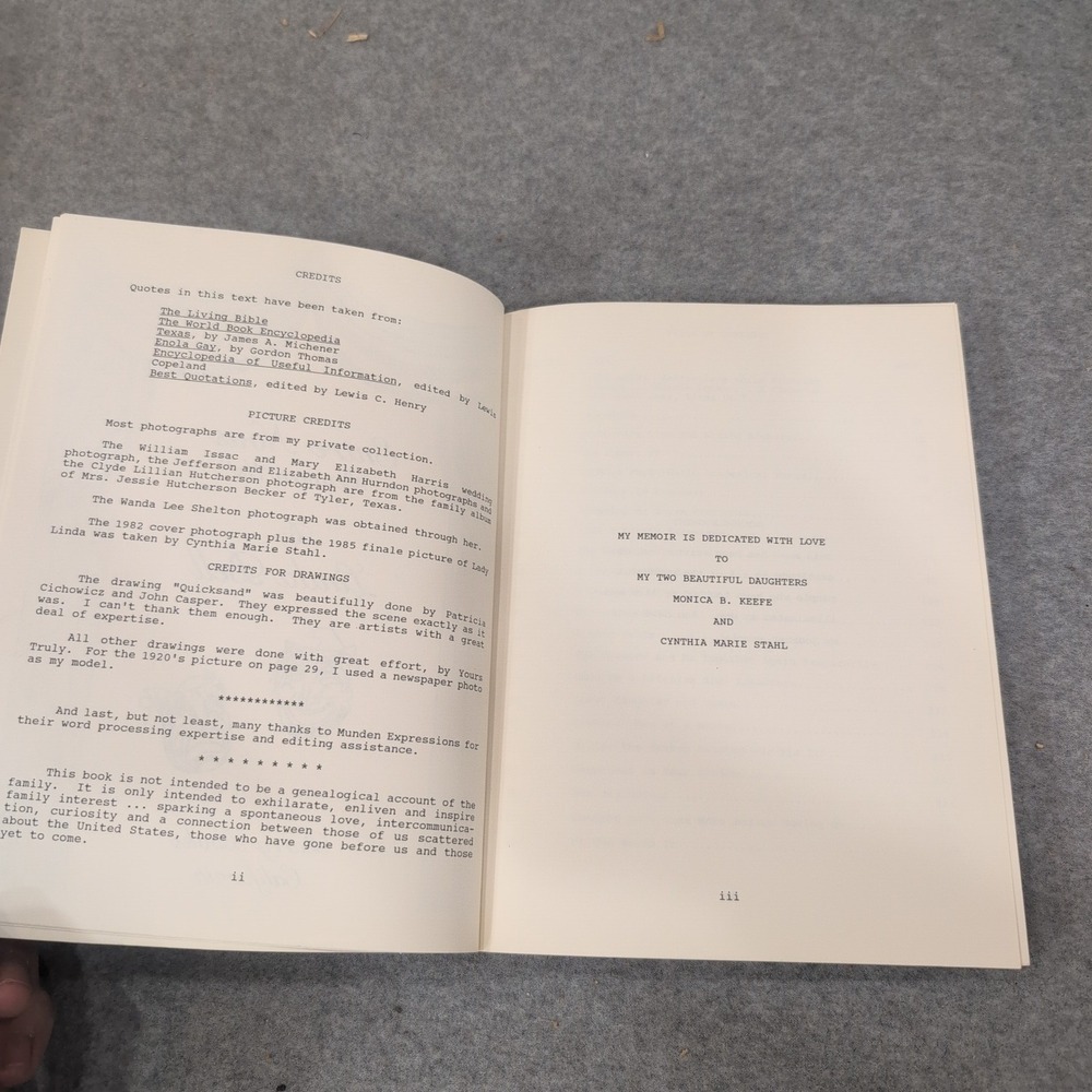 Entre Nous by Linda Bell Signed 1989 Memoir Softcover Book Vintage Autobiography - Picture 4 of 7
